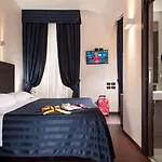 בית הארחה Residenza Doro- 24x7 Check-in רומא