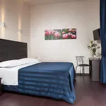 Residenza Doro- 24x7 Check-in 招待所